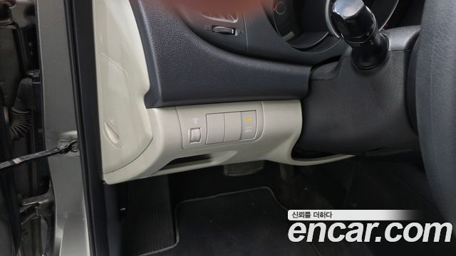 Kia Porte 2011 — photo 15