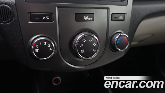 Kia Porte 2011 — photo 17