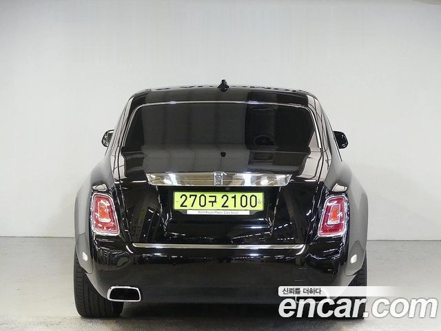Rolls-Royce Phantom 2020 — photo 3
