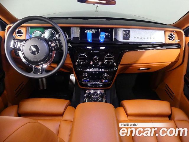 Rolls-Royce Phantom 2020 — photo 6