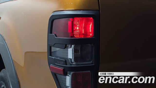 Ford Ranger 2022 — photo 9