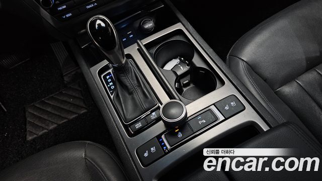 Hyundai Genesis 2016 — photo 12