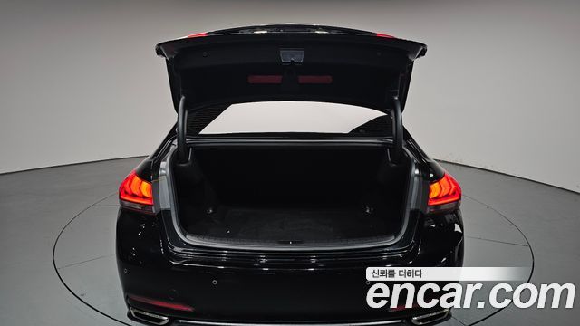 Hyundai Genesis 2016 — photo 26