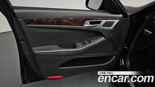 Hyundai Genesis 2016 — photo 14