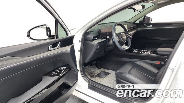 Kia K5 2024 — photo 13