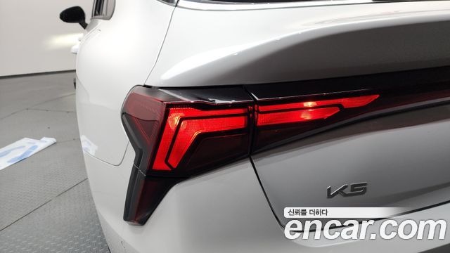 Kia K5 2024 — photo 9