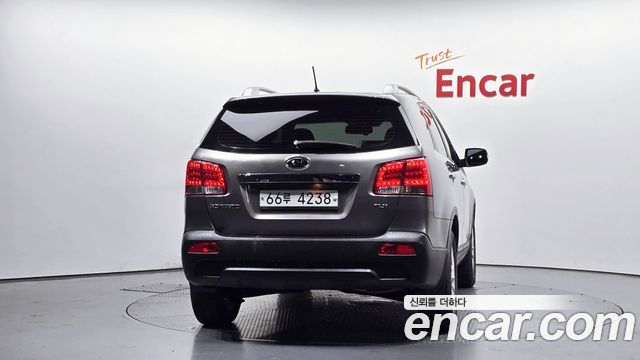 Kia Sorento 2011 — photo 4
