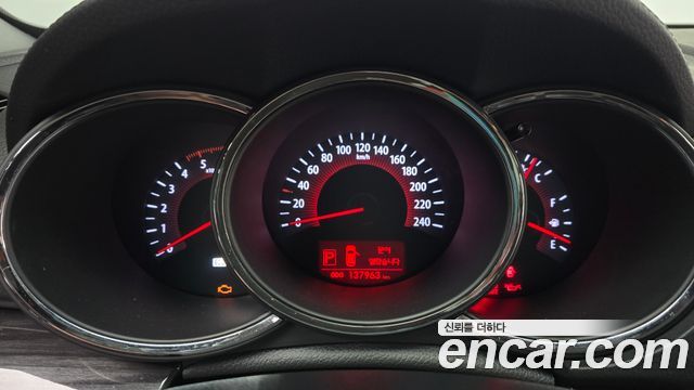 Kia Sorento 2011 — photo 8