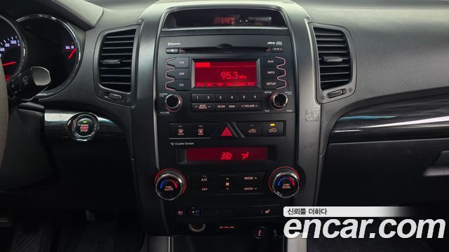 Kia Sorento 2011 — photo 15
