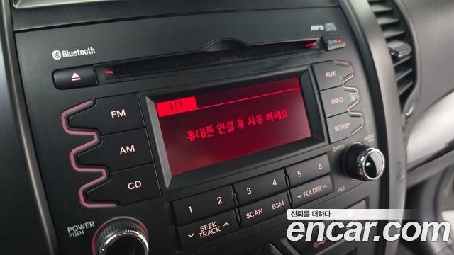 Kia Sorento 2011 — photo 16