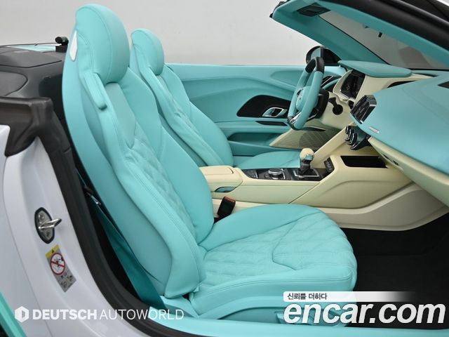 Audi R8 2021 — photo 10
