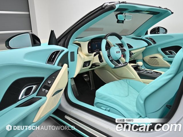 Audi R8 2021 — photo 11