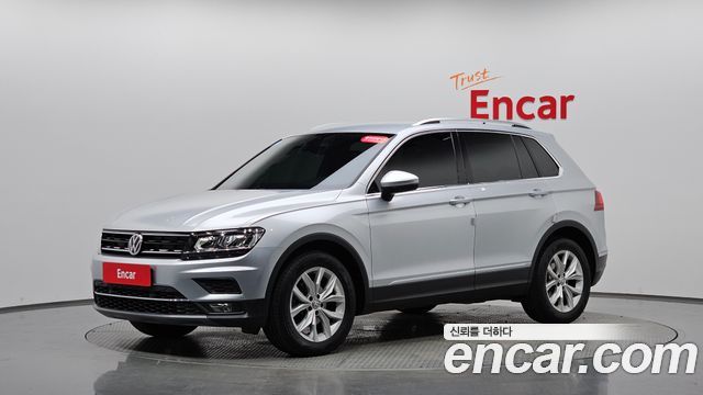 Volkswagen Tiguan 2020 — photo 36