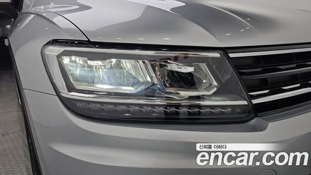 Volkswagen Tiguan 2020 — photo 8