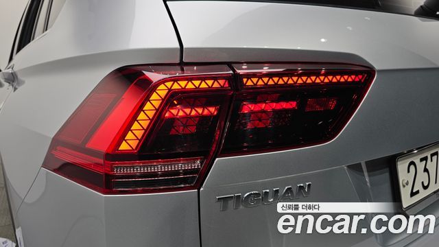Volkswagen Tiguan 2020 — photo 9