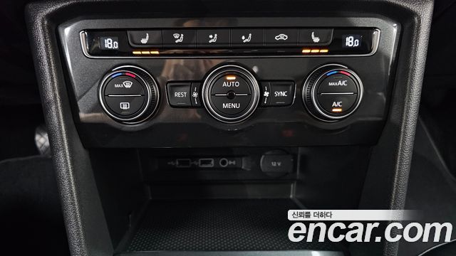Volkswagen Tiguan 2020 — photo 27