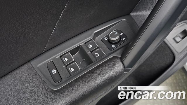 Volkswagen Tiguan 2020 — photo 30