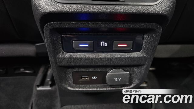 Volkswagen Tiguan 2020 — photo 33