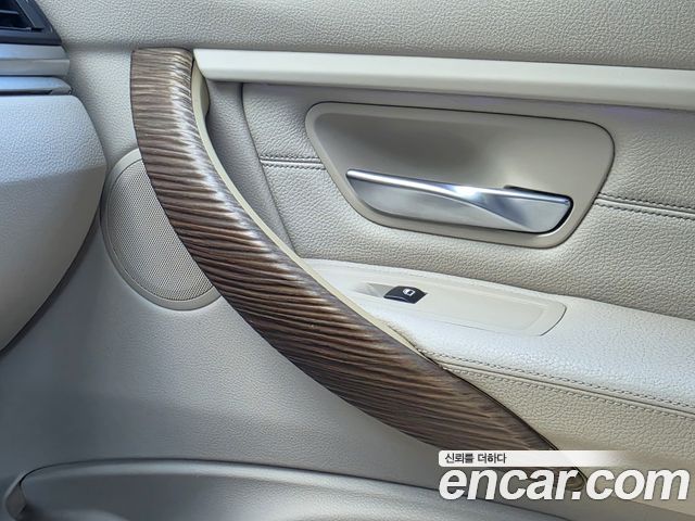 BMW 3-Series 2013 — photo 18