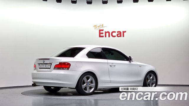 BMW 1-Series 2010 — photo 2