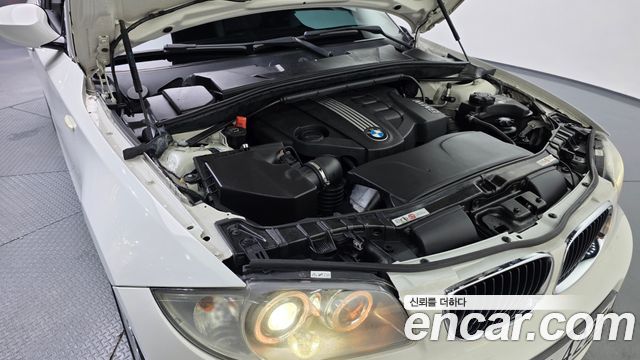 BMW 1-Series 2010 — photo 6