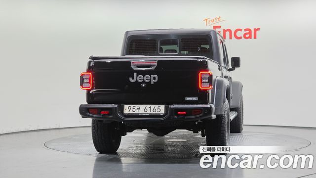 Jeep Gladiator 2021 — photo 4