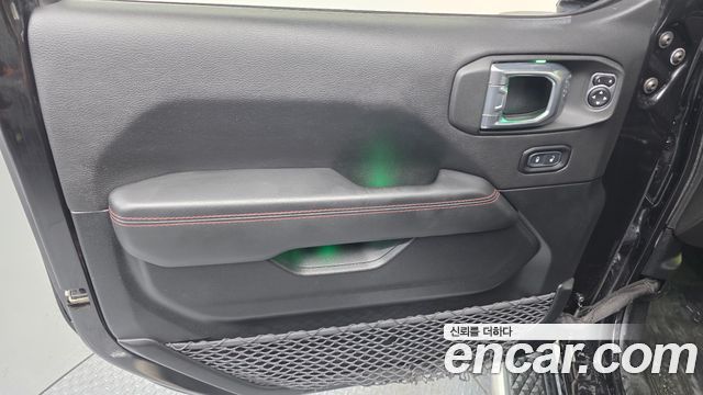 Jeep Gladiator 2021 — photo 14