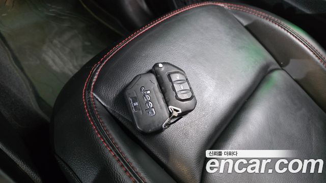 Jeep Gladiator 2021 — photo 28