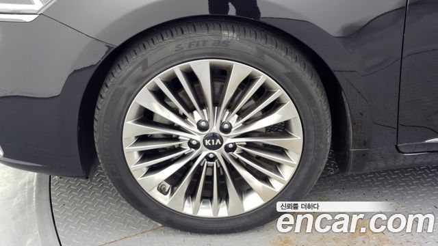 Kia K7 2018 — photo 5