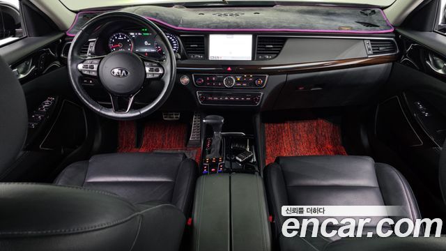 Kia K7 2018 — photo 10
