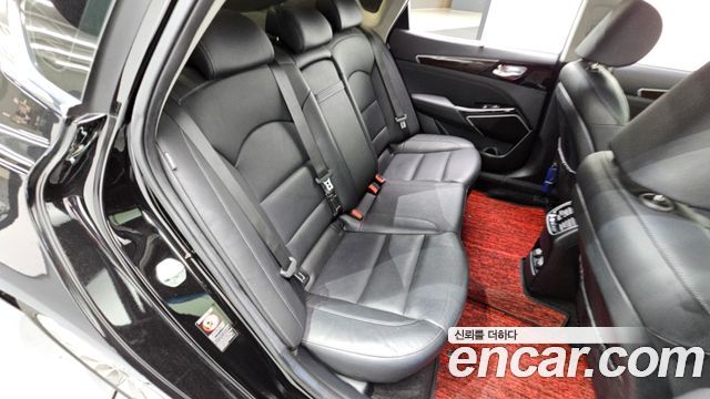 Kia K7 2018 — photo 17