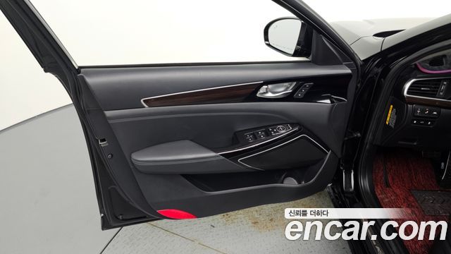 Kia K7 2018 — photo 14