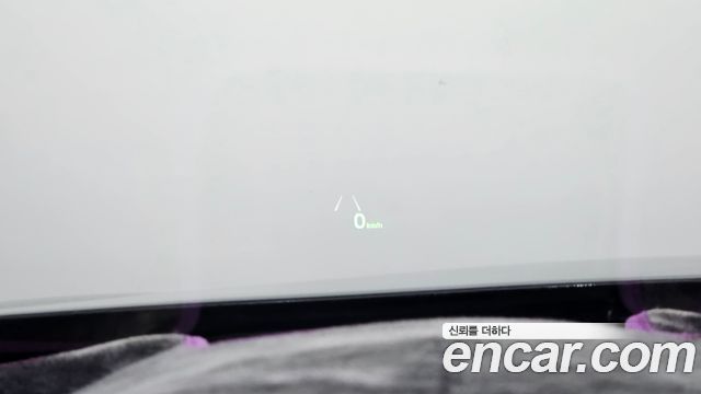 Kia K7 2018 — photo 32