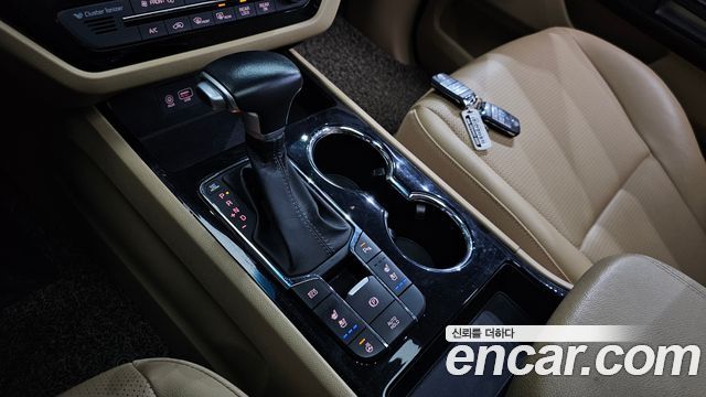 Kia Canival 2020 — photo 12