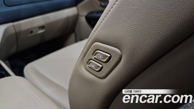 Kia Canival 2020 — photo 31
