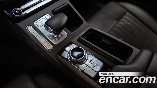 Genesis G90 2019 — photo 9