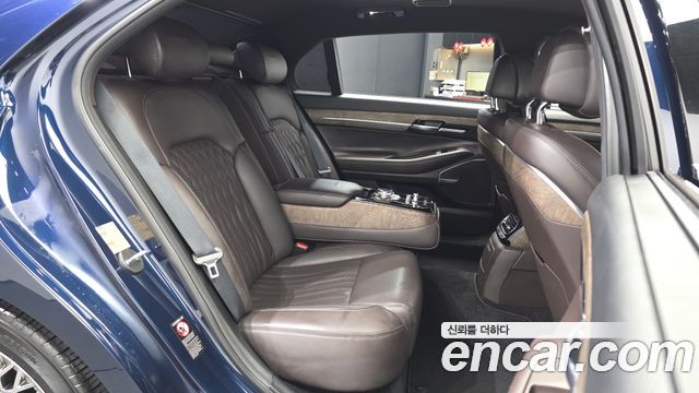 Genesis G90 2019 — photo 12