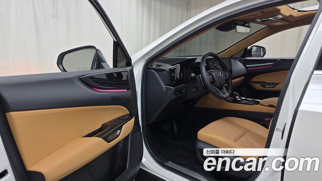 Lexus NX 2025 — photo 13