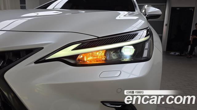 Lexus NX 2025 — photo 8