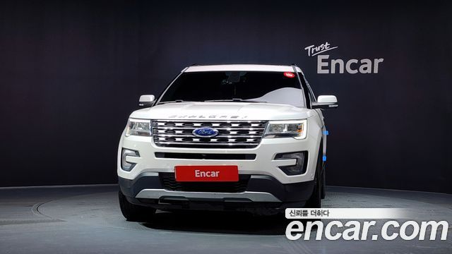 Ford Explorer 2017 — photo 3