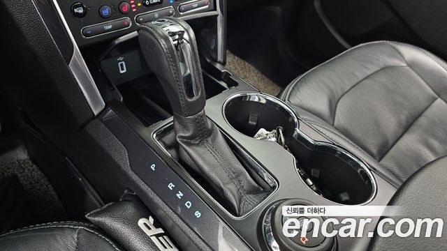 Ford Explorer 2017 — photo 9