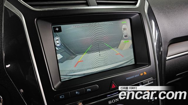 Ford Explorer 2017 — photo 15