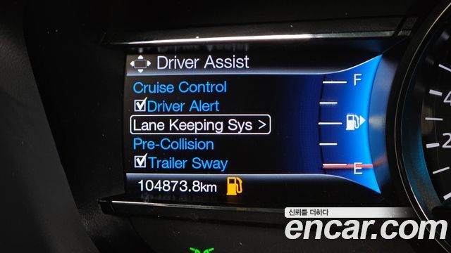 Ford Explorer 2017 — photo 16