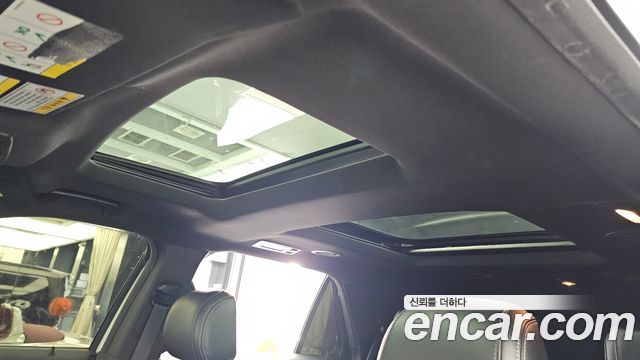 Ford Explorer 2017 — photo 18