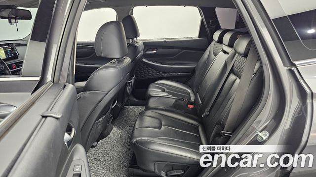 Hyundai Santafe 2019 — photo 18