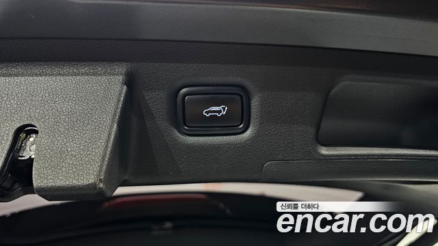 Hyundai Santafe 2019 — photo 26