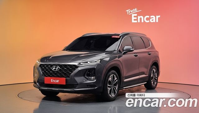 Hyundai Santafe 2019 — photo 1