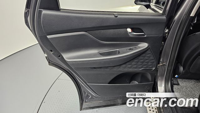 Hyundai Santafe 2019 — photo 15