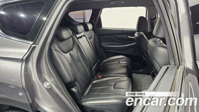 Hyundai Santafe 2019 — photo 16