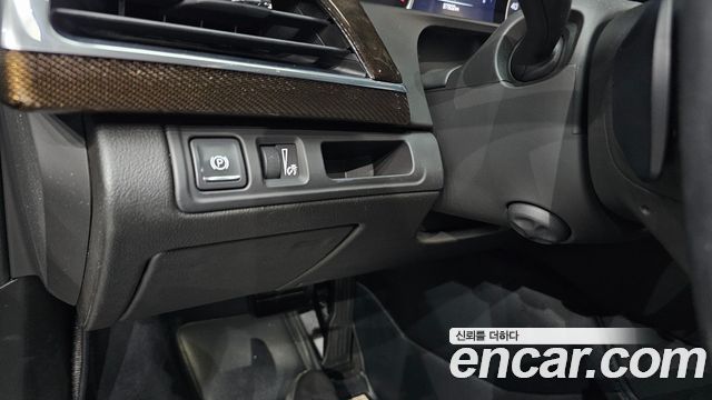 Cadillac CT6 2018 — photo 18